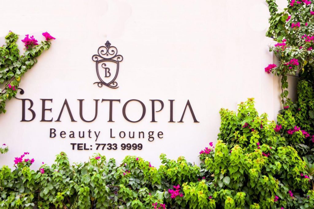Beautopia Logo Outside