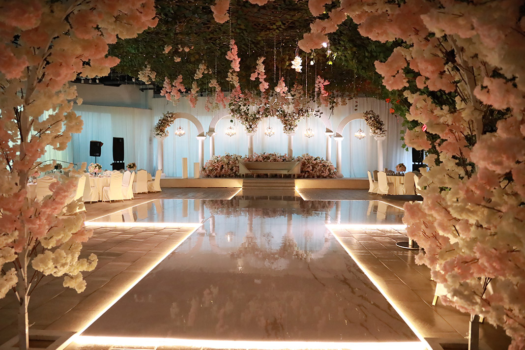 Luxury bridal suite and spa pre-wedding experience