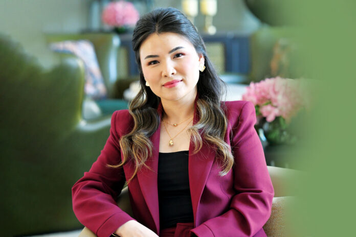Ms. Kyzy at M&M Beauty Lounge Bahrain salon reception